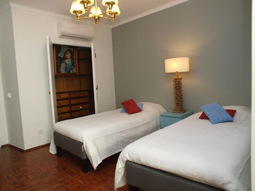 Henri'S Apartments - City Centre ลากอส ภายนอก รูปภาพ